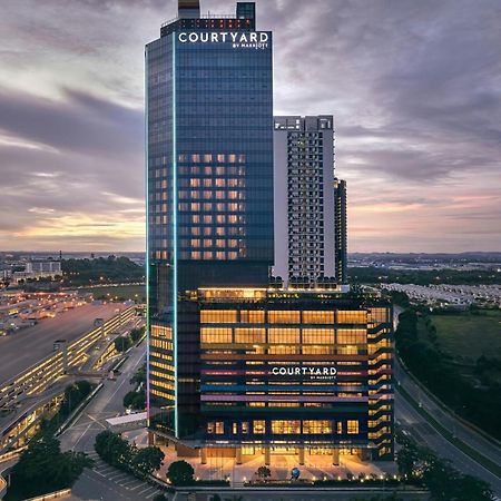Готель Courtyard By Marriott Сетія-Алам Екстер'єр фото